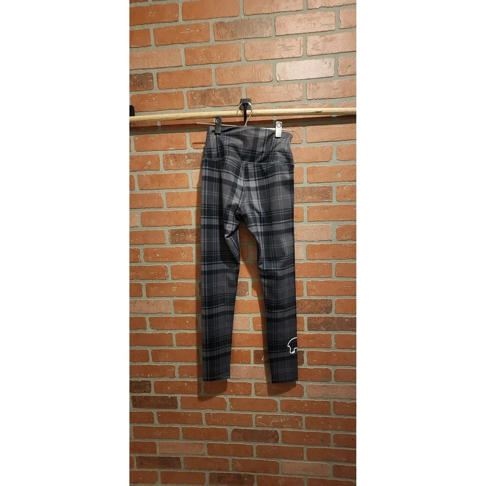 Ivory‎ Ella Small Leggings Pants New W Tag.                                Bin 2